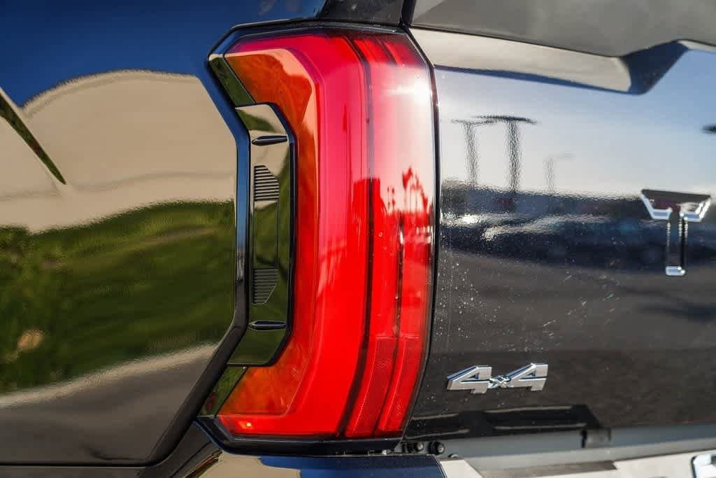 2025 Toyota Tundra SR5 9