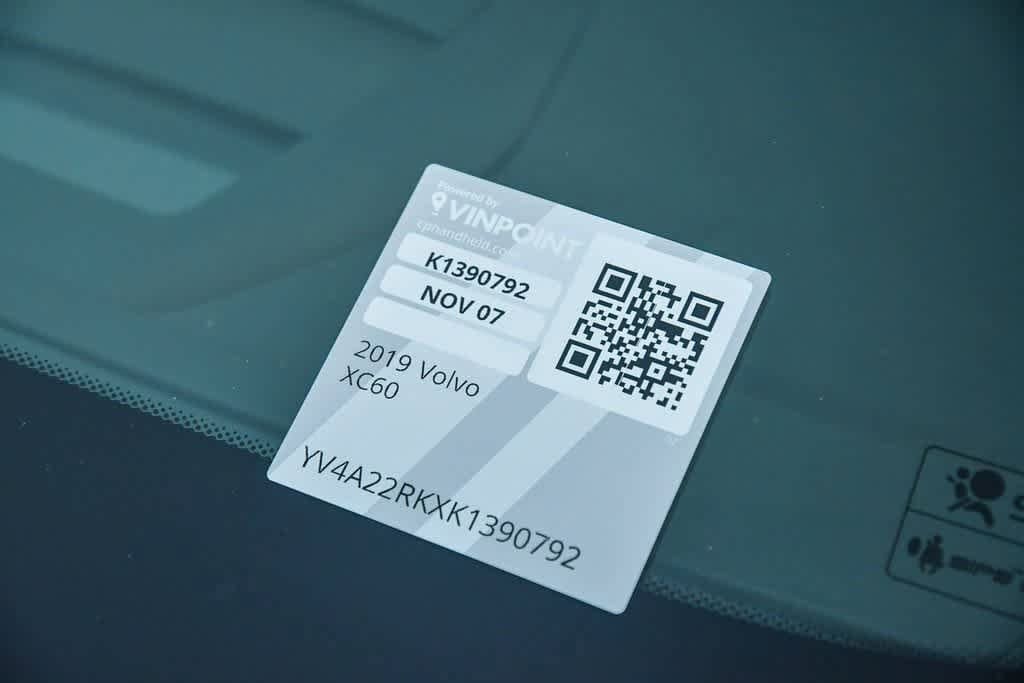 Thumbnail: 2019 Volvo XC60 - 30