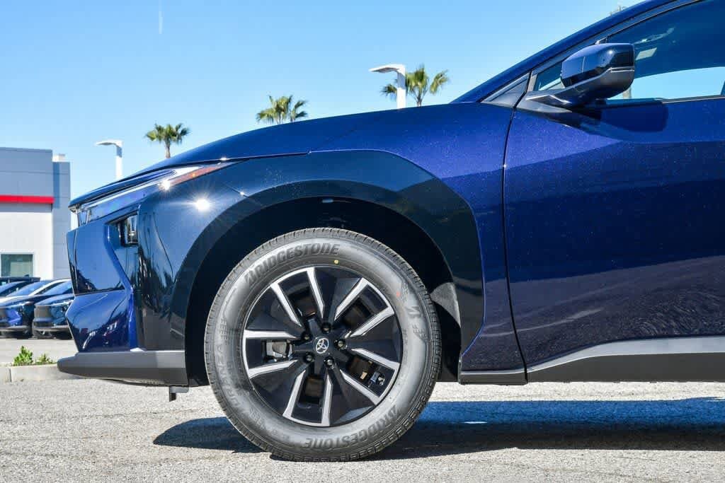 Thumbnail: 2026 Toyota bZ - 10