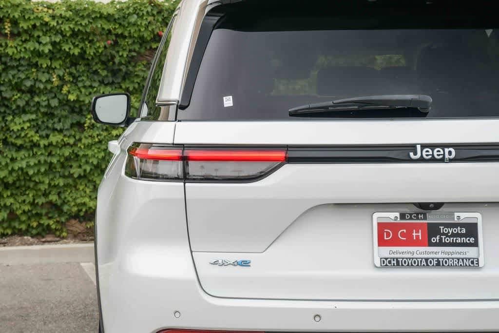 Thumbnail: 2022 Jeep Grand Cherokee - 5