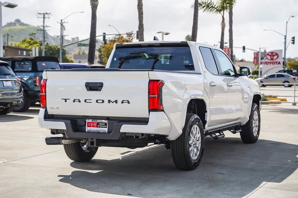 2025 Toyota Tacoma SR5 6