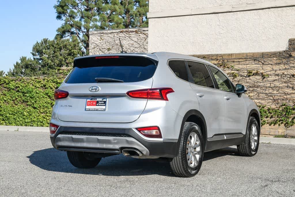 2019 Hyundai Santa Fe SE photo 6