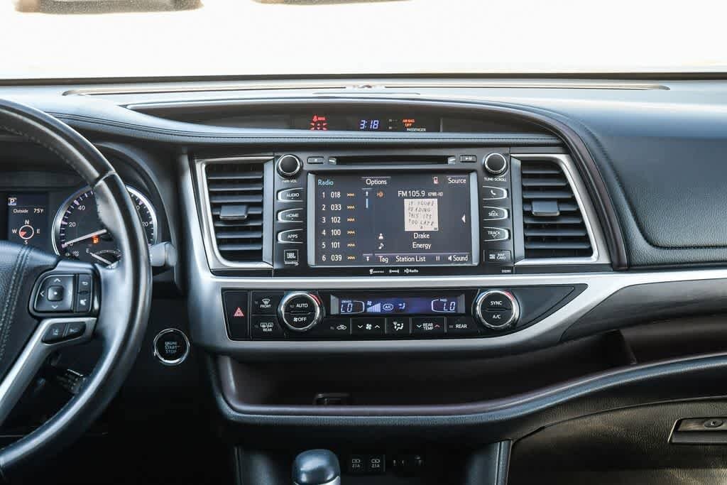 Thumbnail: 2019 Toyota Highlander - 13