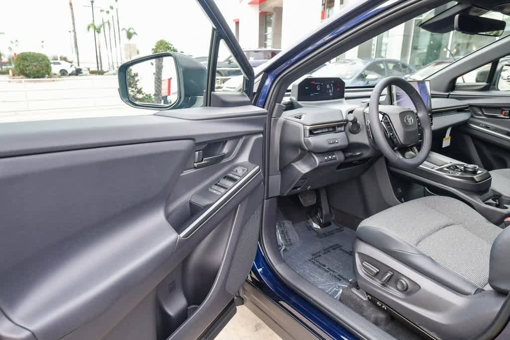 Thumbnail: 2026 Toyota bZ - 24