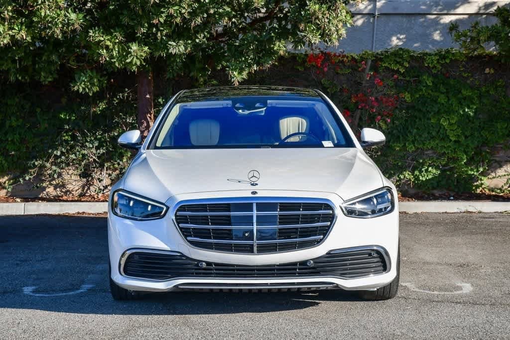 Thumbnail: 2021 Mercedes-Benz S-Class - 2