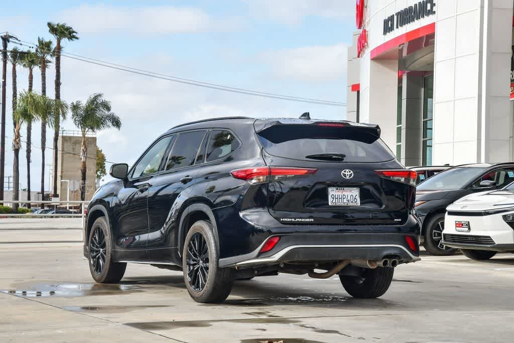 Thumbnail: 2024 Toyota Highlander - 9