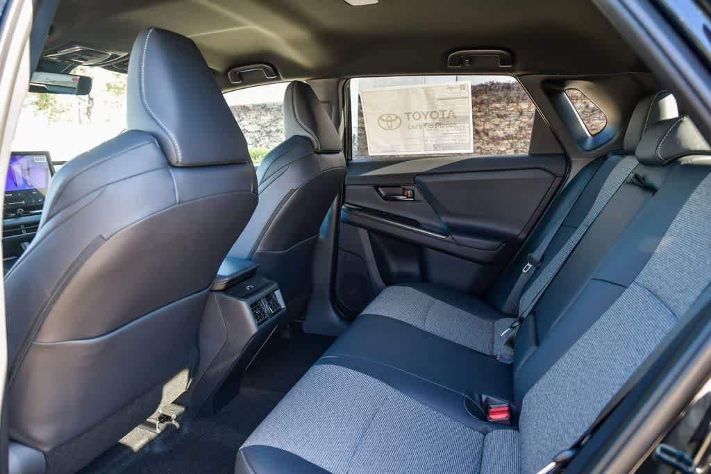 2026 Toyota bZ XLE - Photo 18