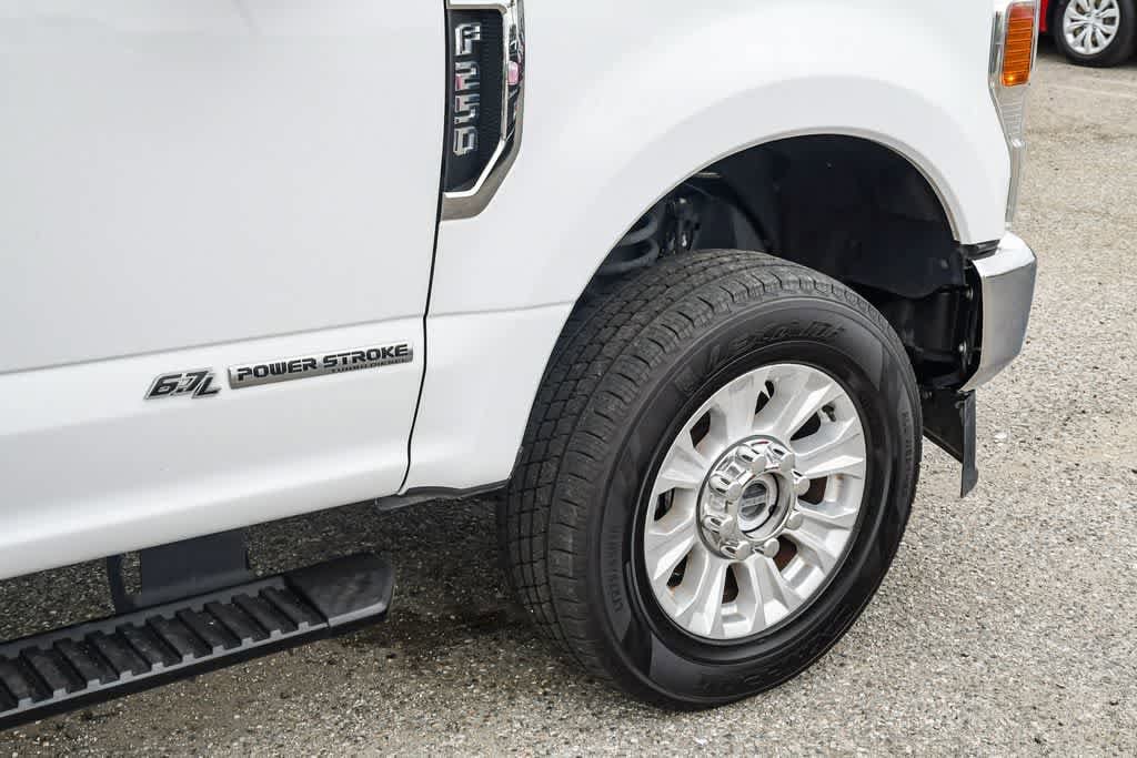 Thumbnail: 2022 Ford Econoline - 11