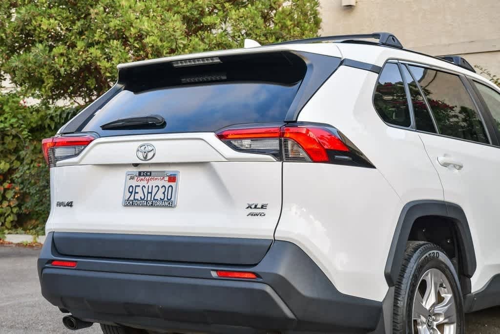 Thumbnail: 2023 Toyota RAV4 - 9