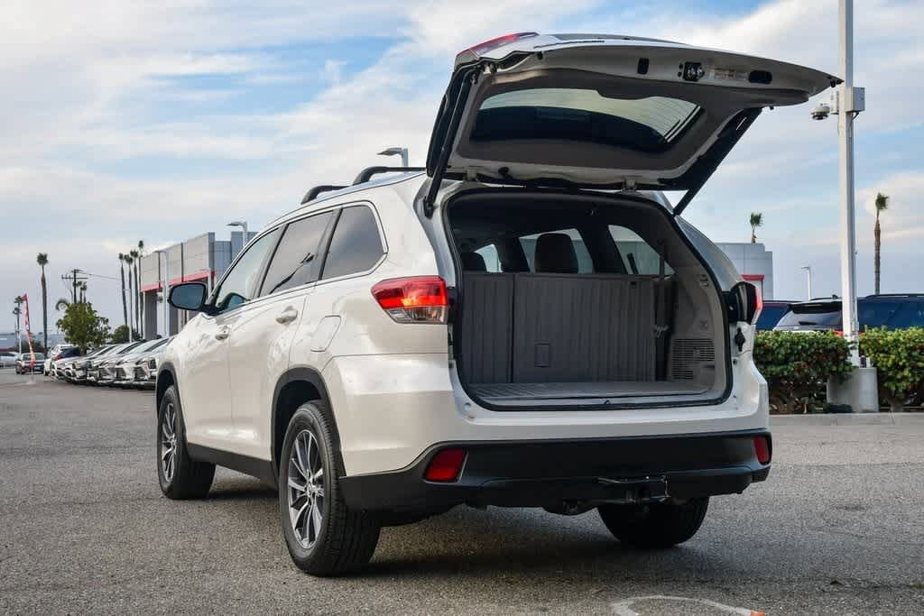 Thumbnail: 2019 Toyota Highlander - 29