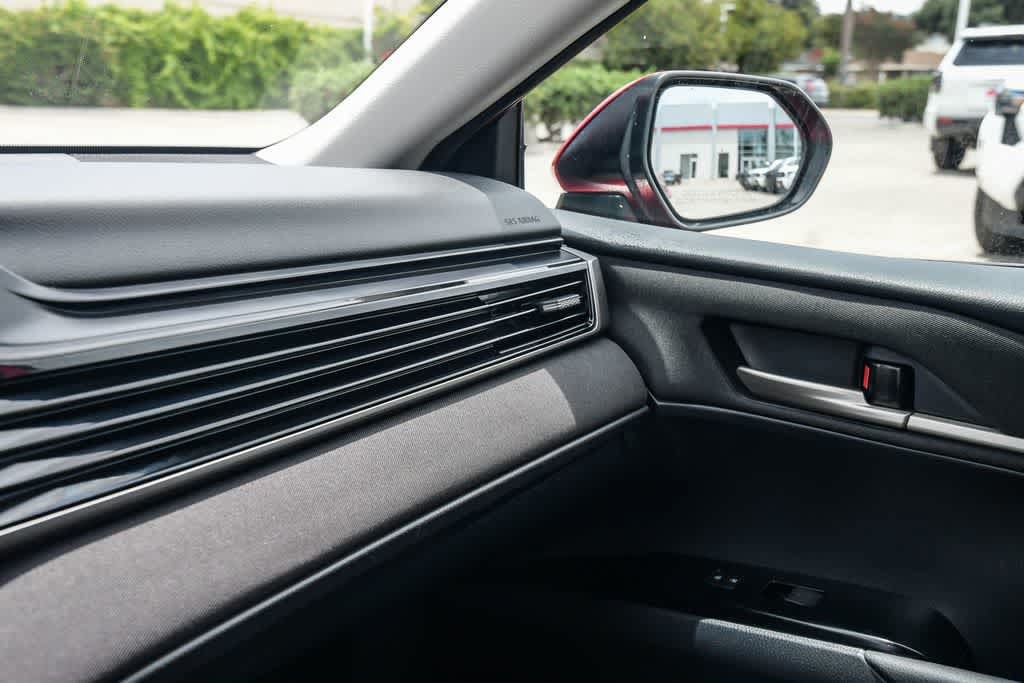 2025 Toyota Camry LE - Photo 22