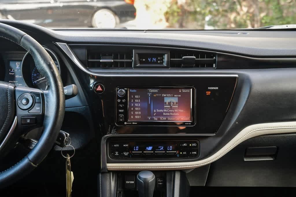 Thumbnail: 2018 Toyota Corolla iM - 13