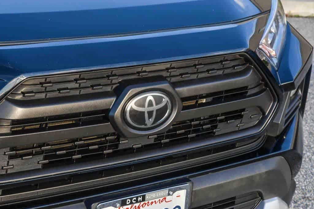 Thumbnail: 2019 Toyota RAV4 - 5