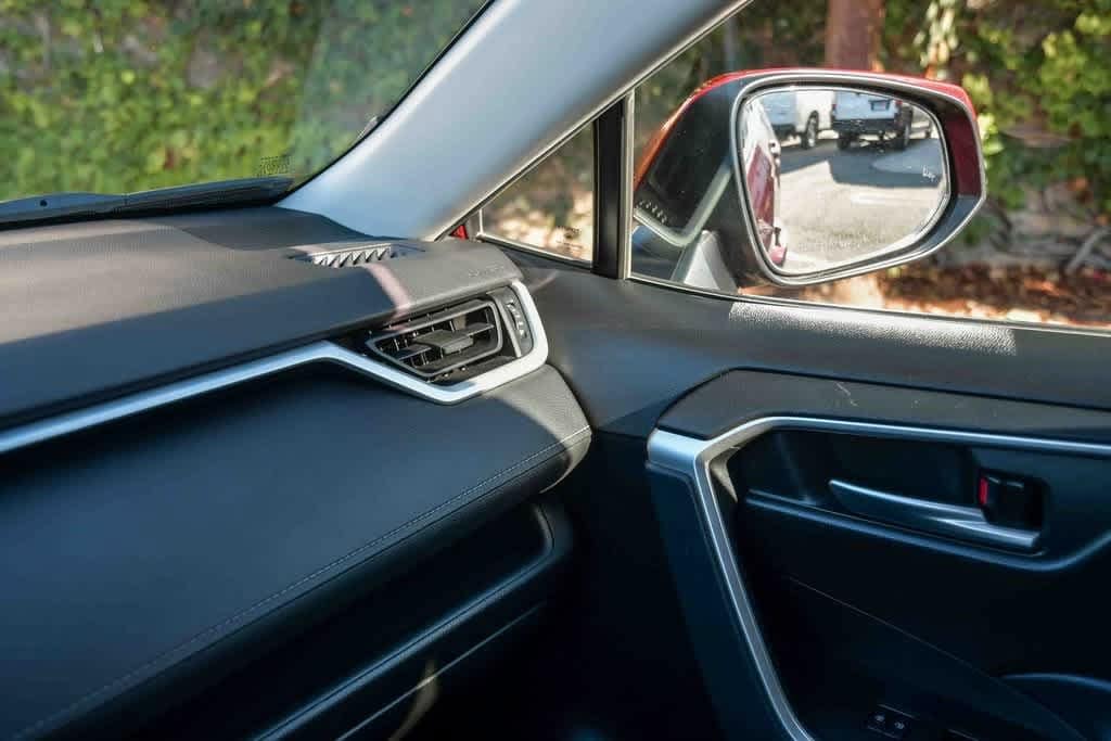 Thumbnail: 2023 Toyota RAV4 - 24