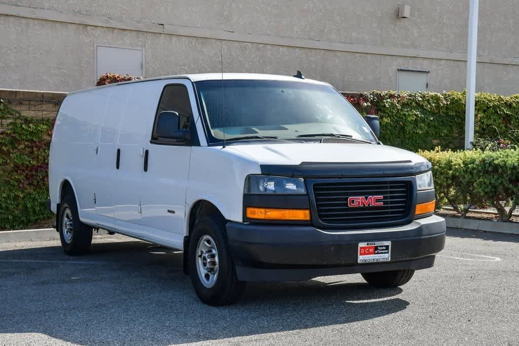 Thumbnail: 2019 GMC Savana - 3