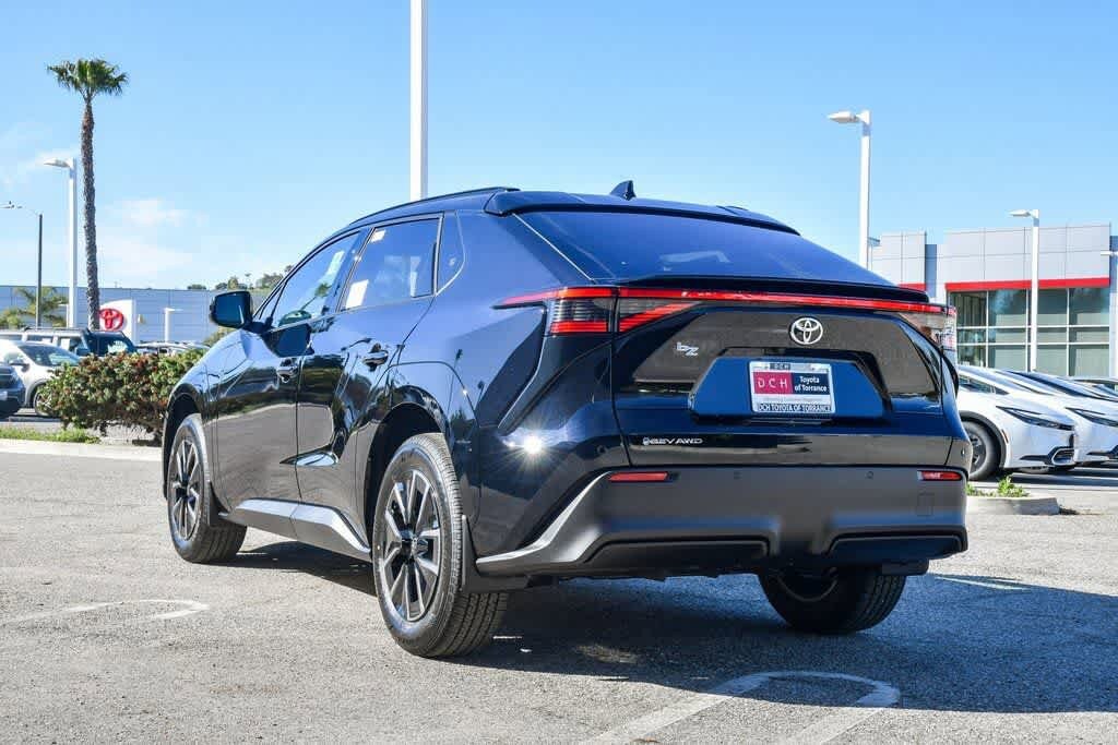 2026 Toyota bZ XLE - Photo 9