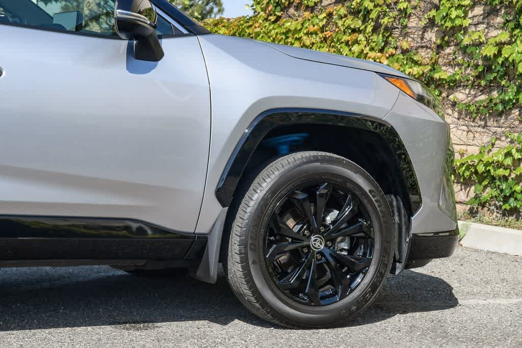 Thumbnail: 2025 Toyota RAV4 - 11