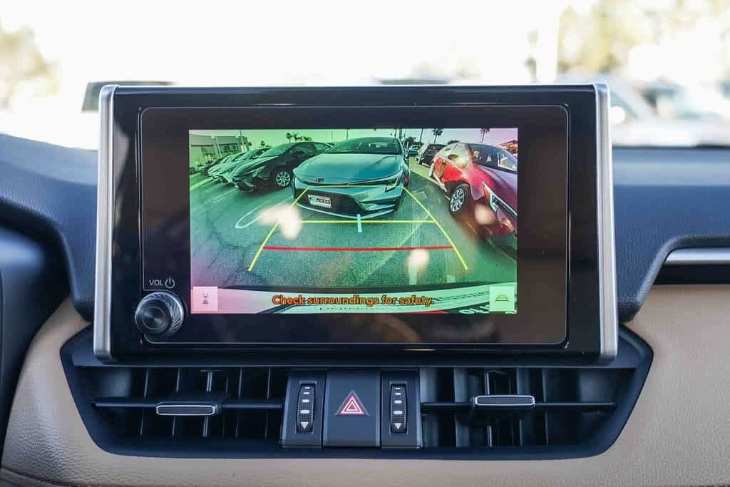 Thumbnail: 2025 Toyota RAV4 - 25