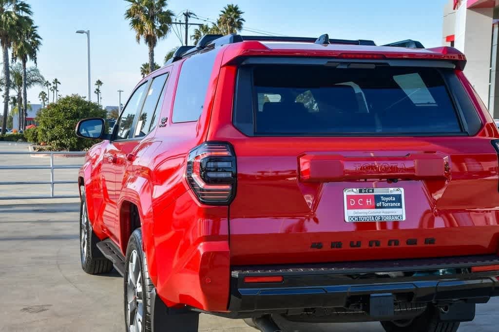 Thumbnail: 2025 Toyota 4Runner - 6