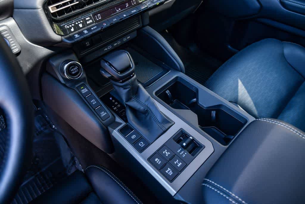 Thumbnail: 2025 Toyota Land Cruiser - 19