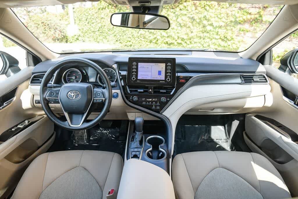 Thumbnail: 2022 Toyota Camry - 14