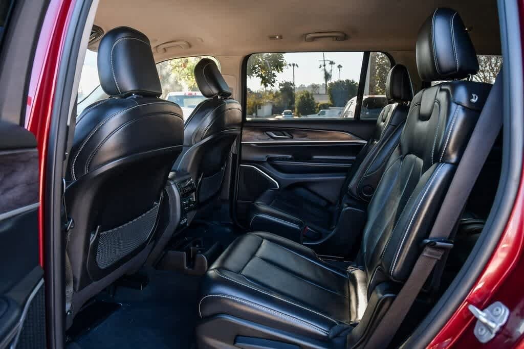 Thumbnail: 2022 Jeep Grand Cherokee L - 20