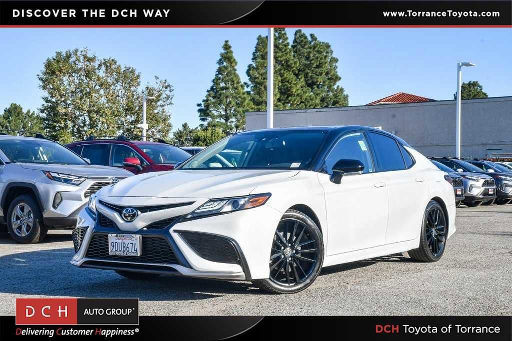 2023 Toyota Camry XSE's photo