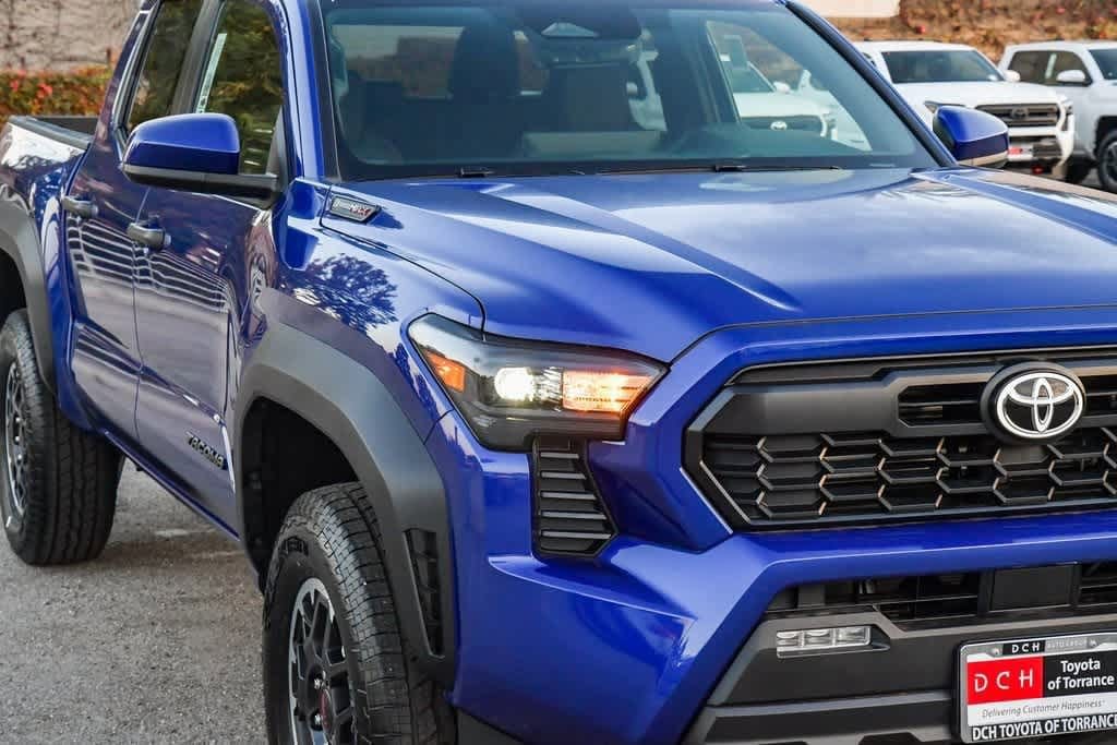 Thumbnail: 2025 Toyota Tacoma - 4