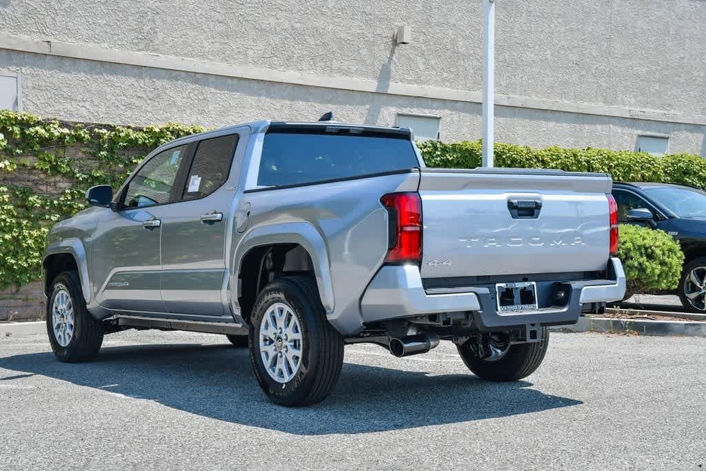 Thumbnail: 2025 Toyota Tacoma - 8