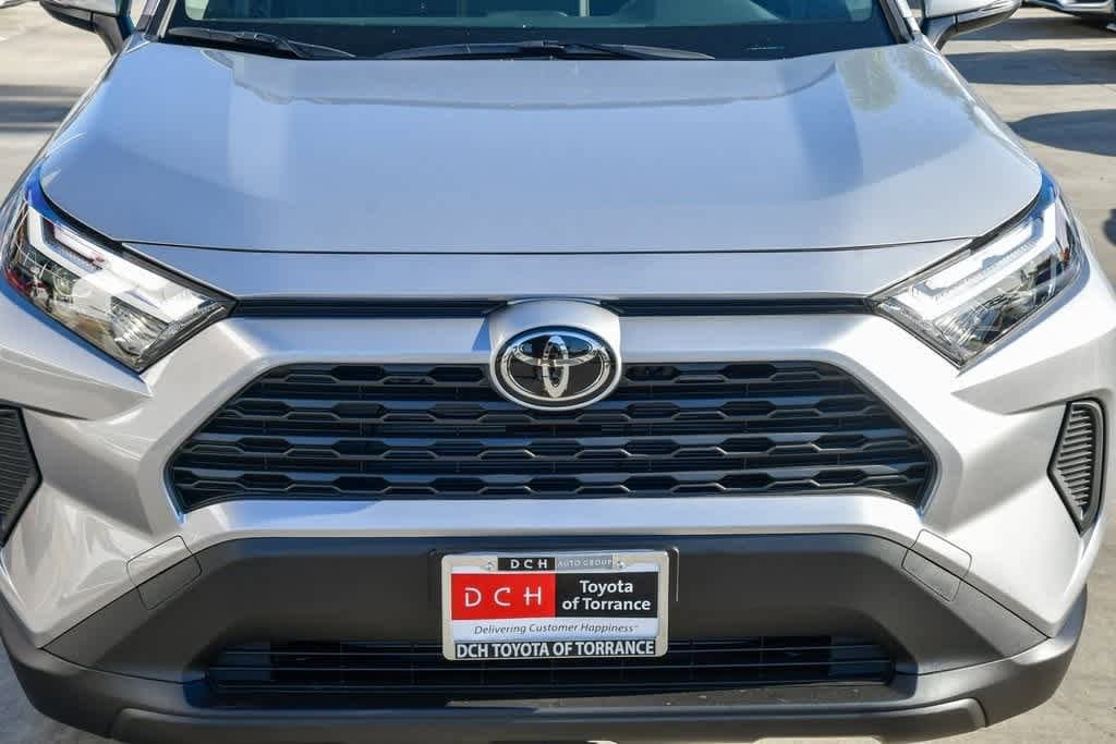 Thumbnail: 2025 Toyota RAV4 - 5