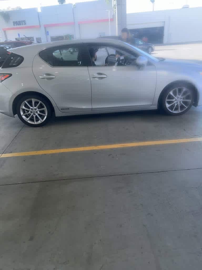 Thumbnail: 2011 Lexus CT - 3