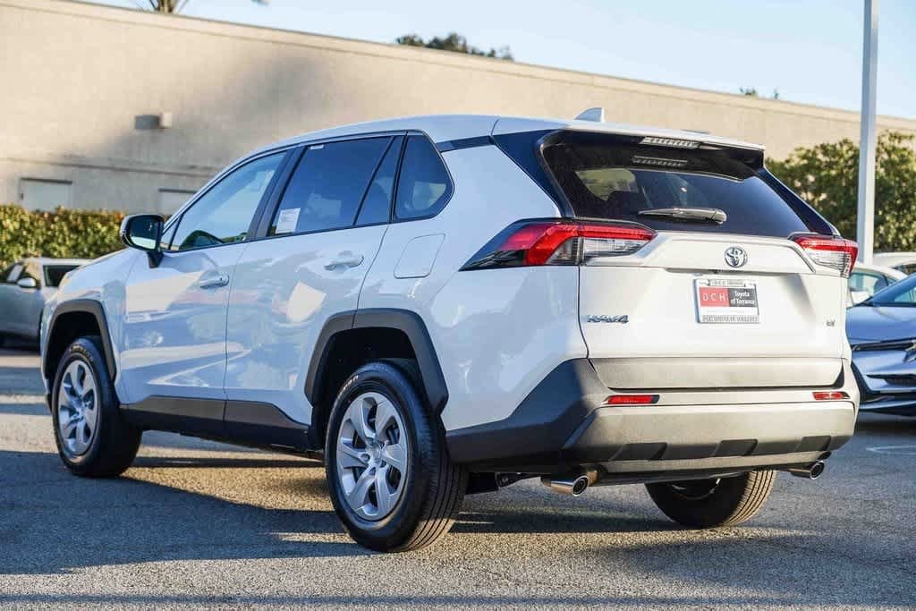 Thumbnail: 2025 Toyota RAV4 - 8