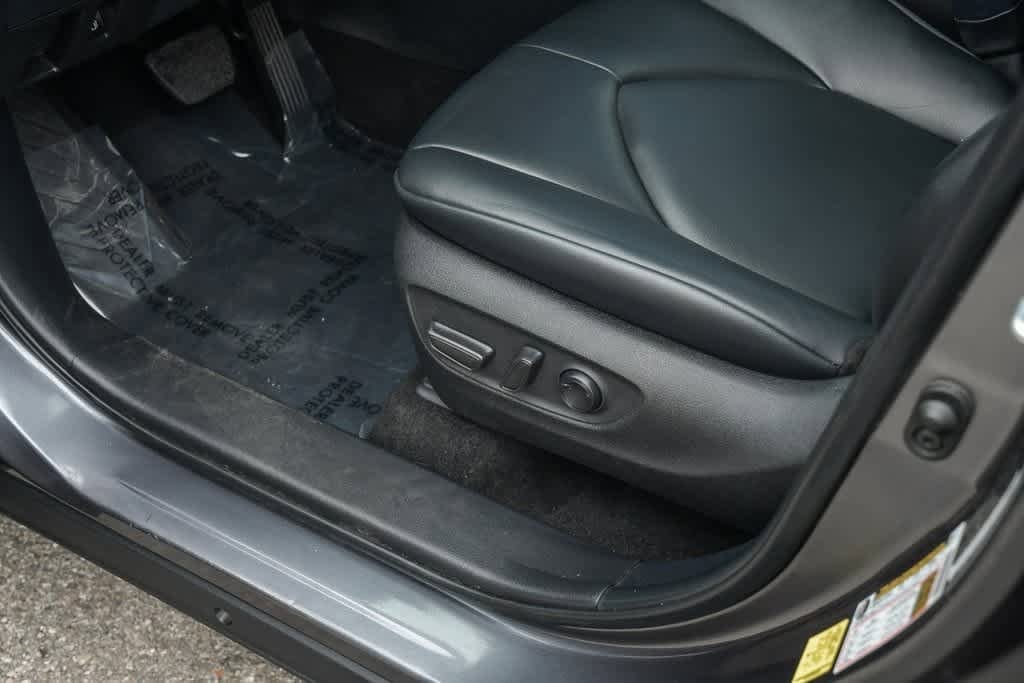2024 Toyota Highlander XLE 22