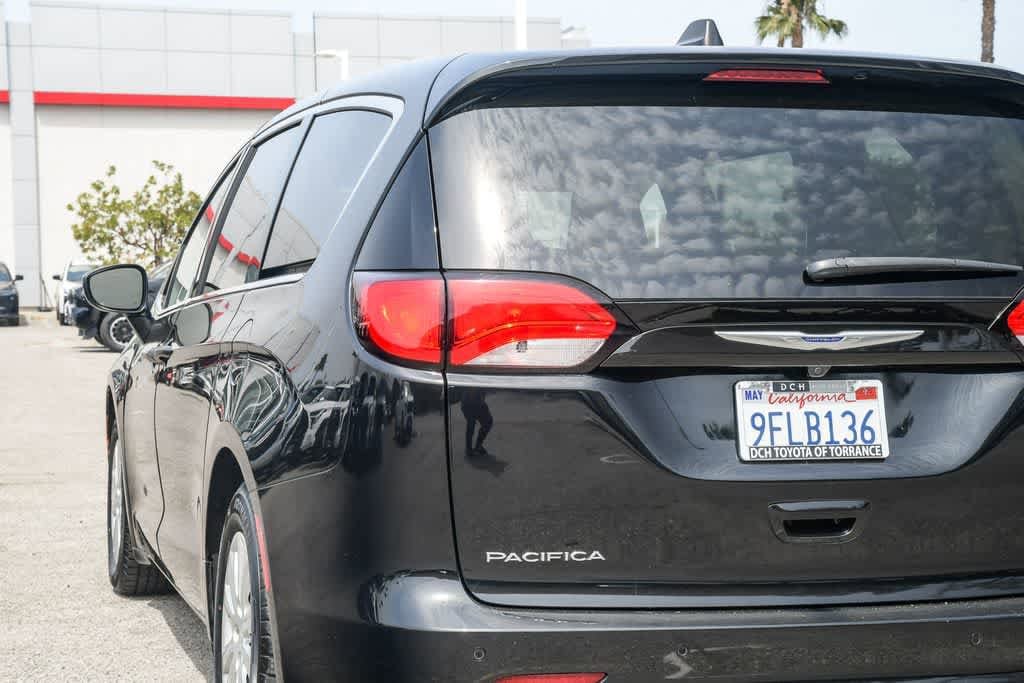2019 Chrysler Pacifica L photo 5