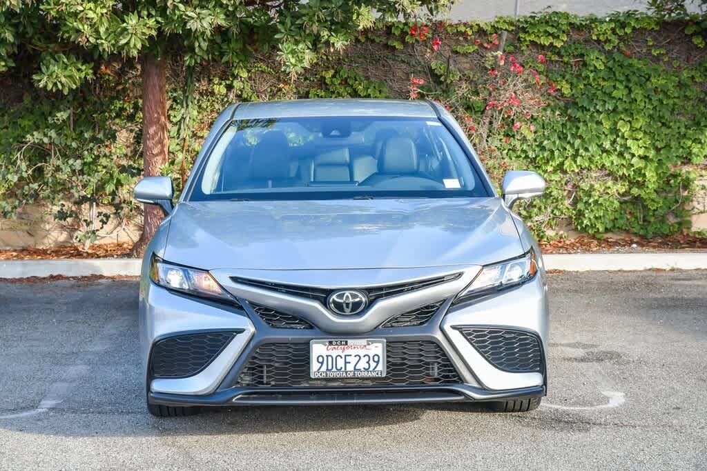 2023 Toyota Camry SE photo 2
