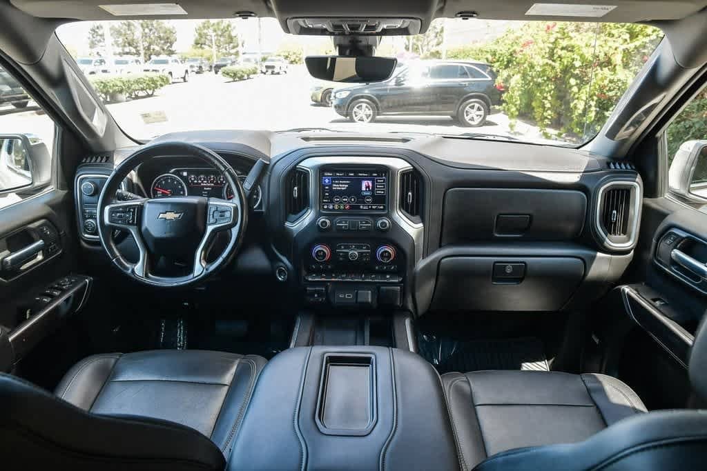 Thumbnail: 2021 Chevrolet Silverado 1500 - 16