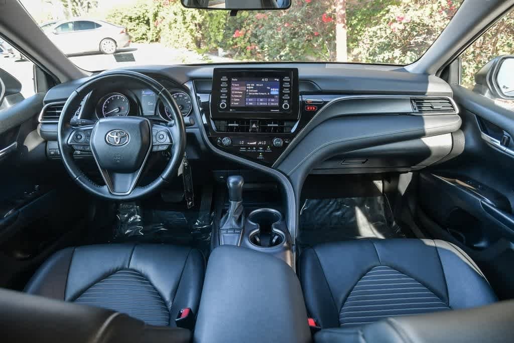 Thumbnail: 2022 Toyota Camry - 14