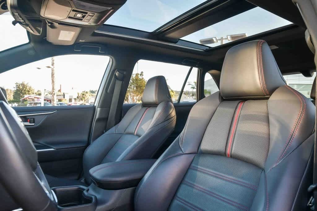 Thumbnail: 2024 Toyota RAV4 - 18