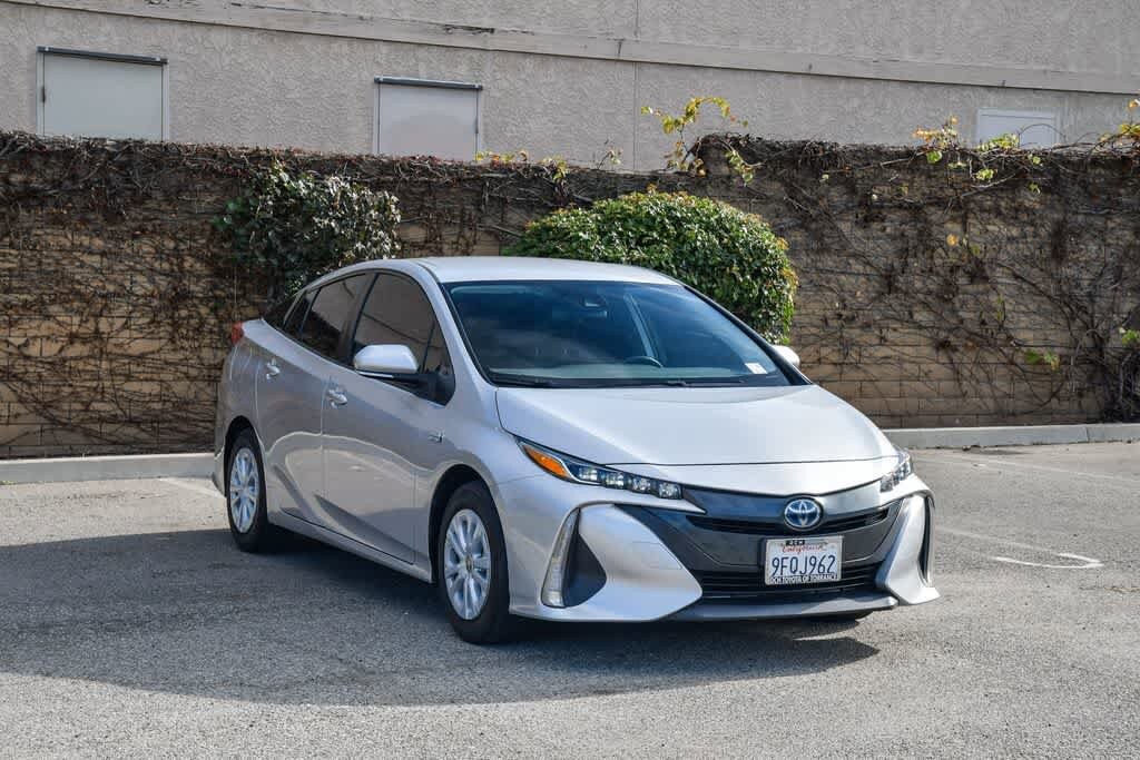Thumbnail: 2022 Toyota Prius Prime - 3