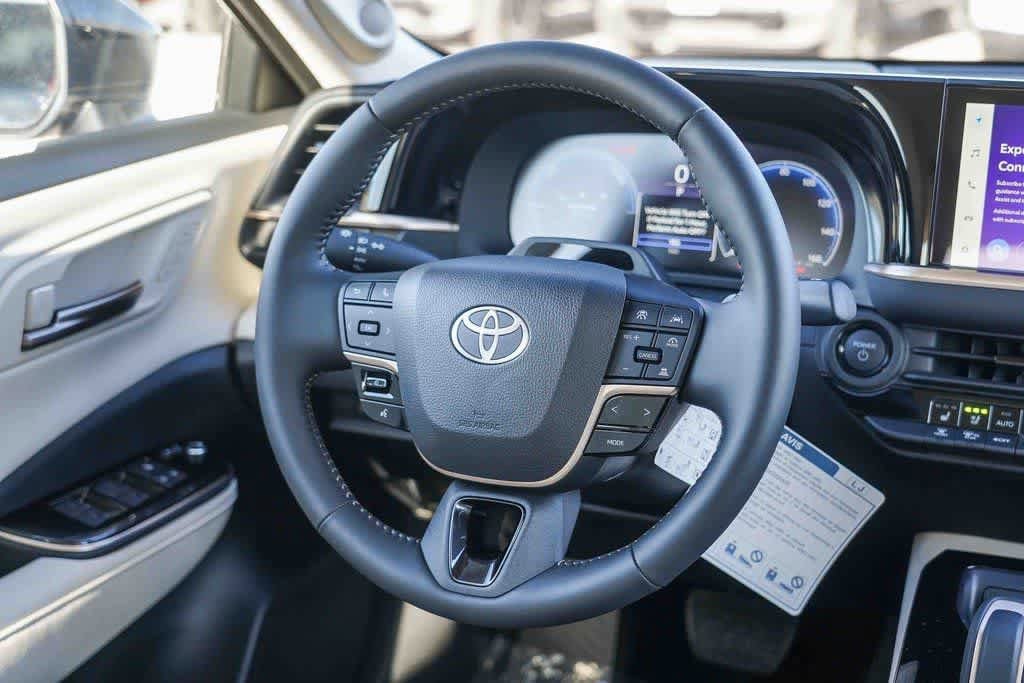 Thumbnail: 2026 Toyota Crown - 15