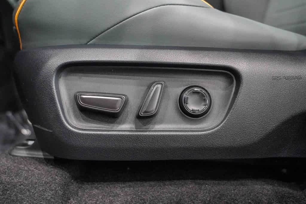 Thumbnail: 2025 Toyota 4Runner - 21