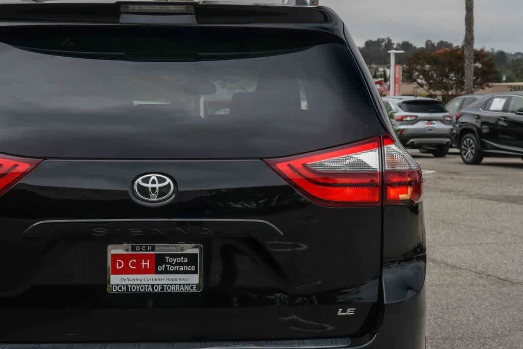 Thumbnail: 2020 Toyota Sienna - 5