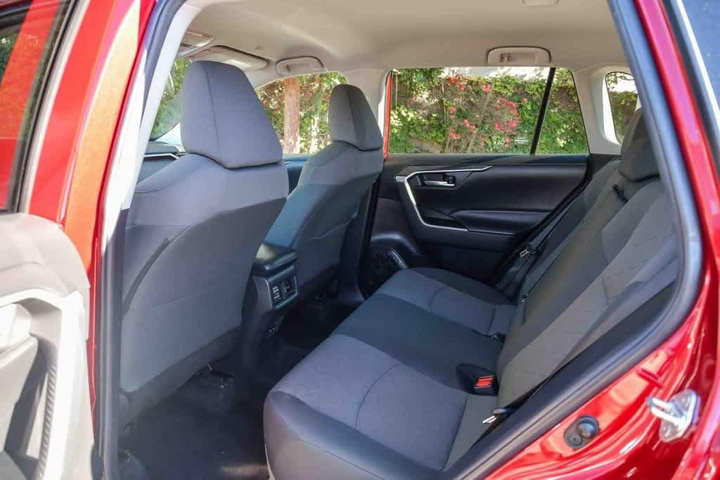 Thumbnail: 2023 Toyota RAV4 - 18