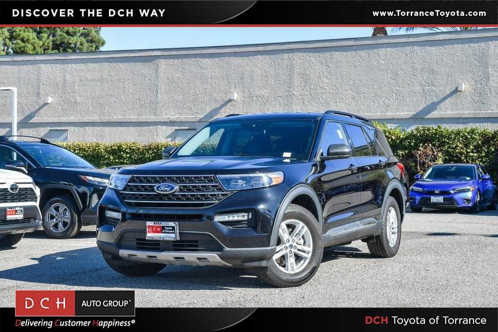2023 Ford Explorer XLT's photo