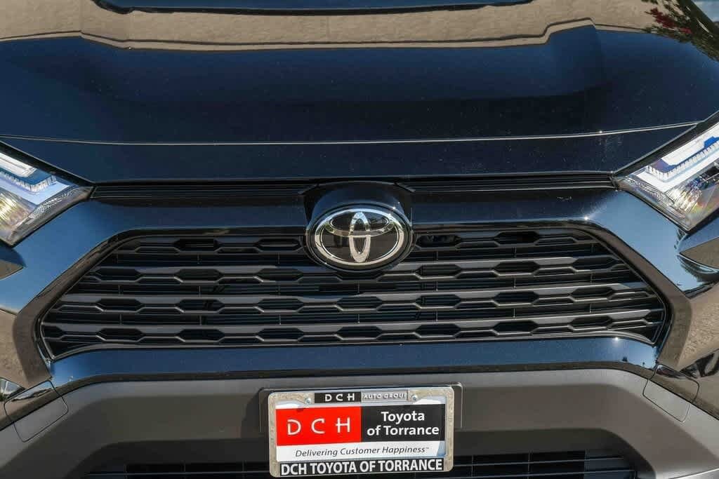 Thumbnail: 2025 Toyota RAV4 - 5