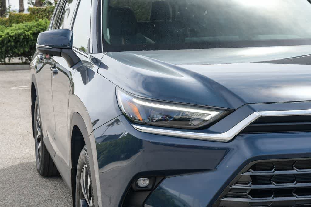 Thumbnail: 2026 Toyota Grand Highlander - 4