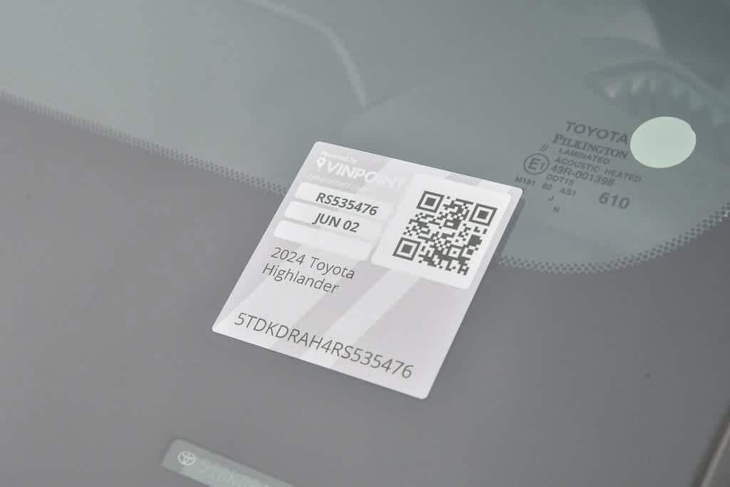 2024 Toyota Highlander XLE 30