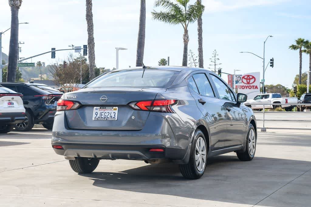 2023 Nissan Versa 1.6 S photo 6