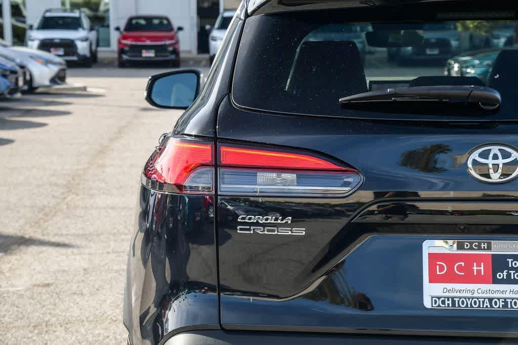 Thumbnail: 2026 Toyota Corolla Cross - 6