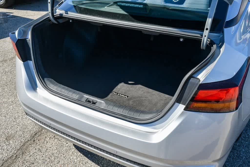Thumbnail: 2021 Nissan Altima - 26